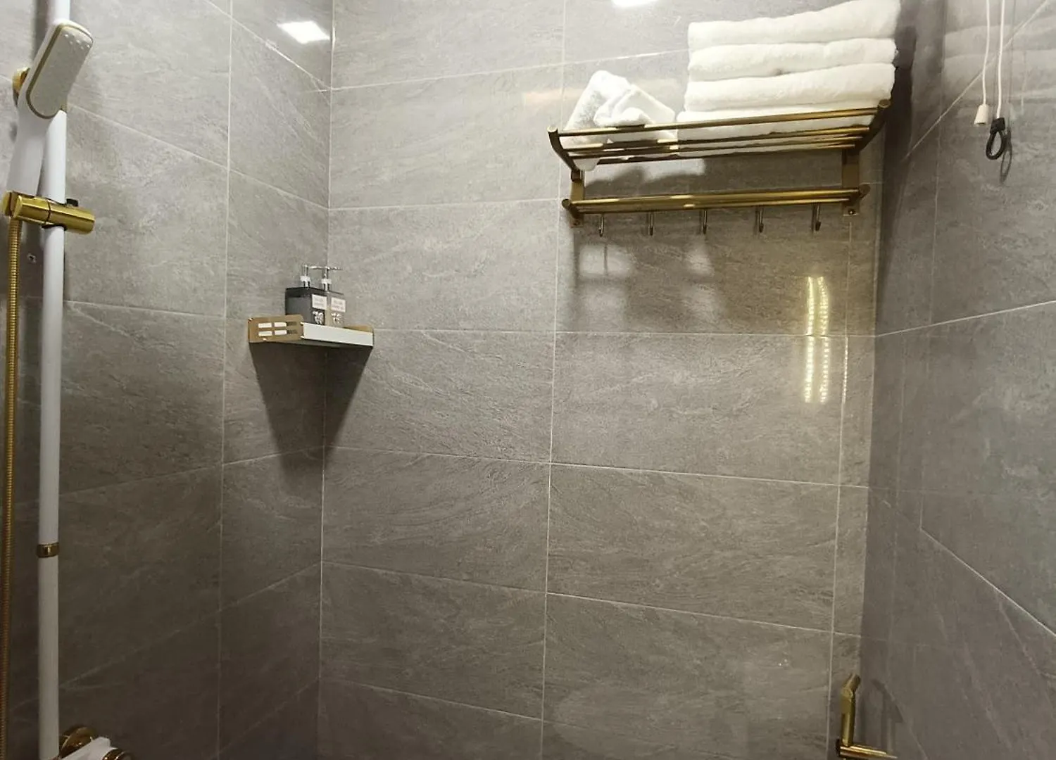 Aroma My Khe 2Br 3Wc Jacuzzi 650M To My Khe Beach Da Nang